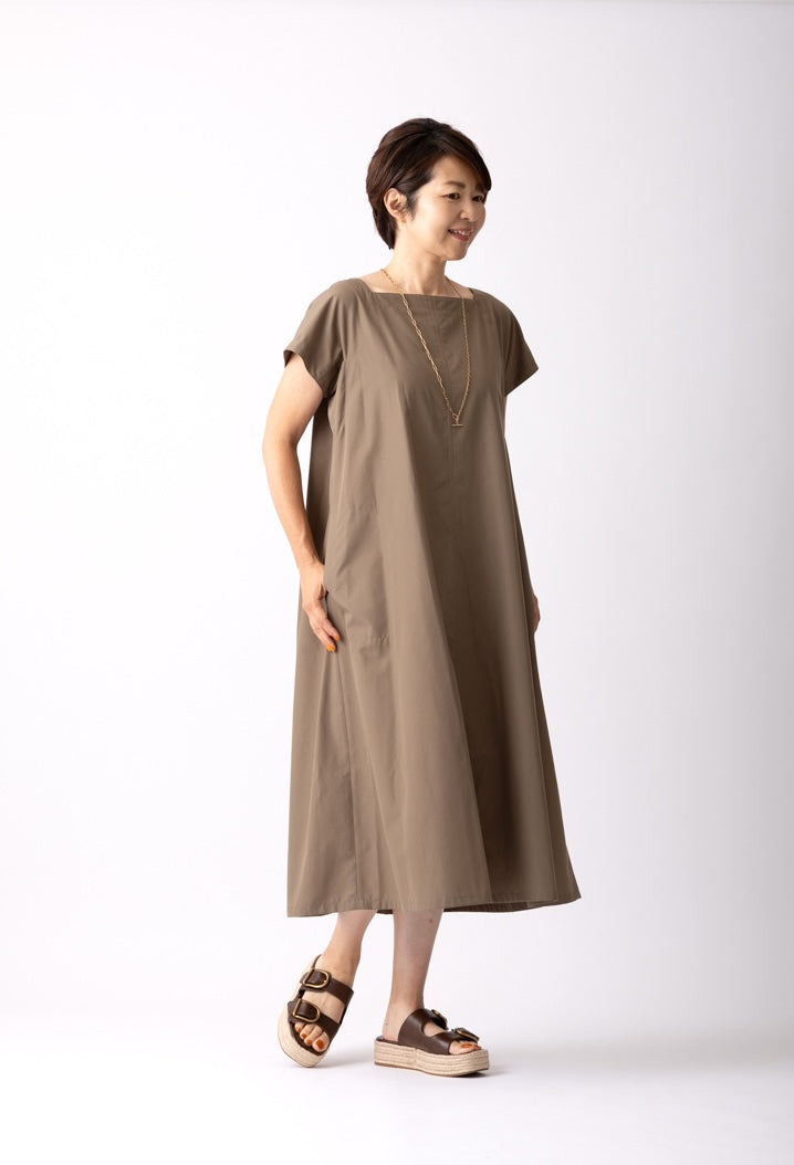 洗えるスクエアネック半袖ワンピースMH181 – madameH CLOSET